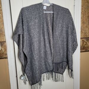 Woolrich  Cape Wrap One Size Fringe Poncho Shawl Wrap